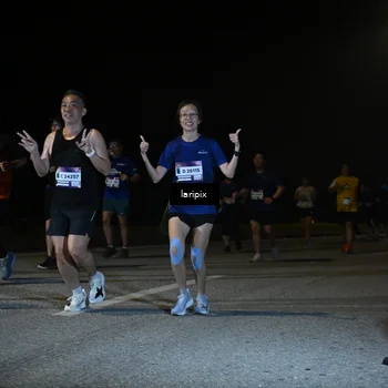 Runner Photo 7570750