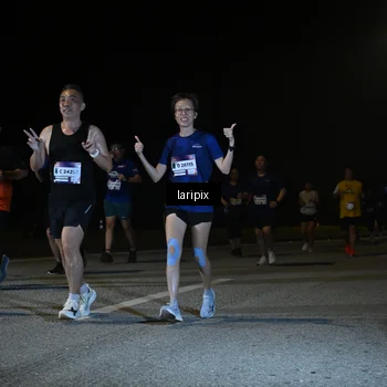 Runner Photo 7570752