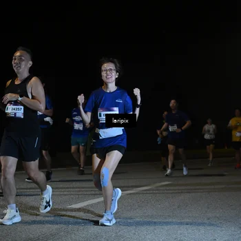 Runner Photo 7570759