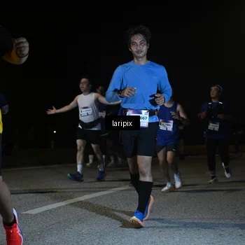 Runner Photo 7570771