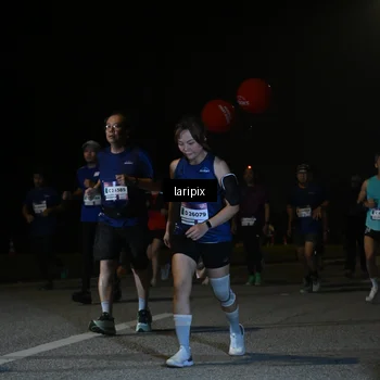 Runner Photo 7570859