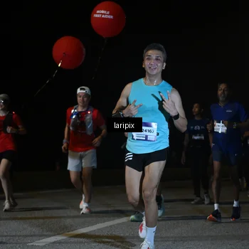 Runner Photo 7570870