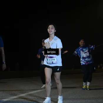 Runner Photo 7570883