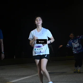Runner Photo 7570886