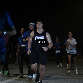 Runner Photo 7570891