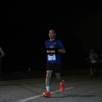 Runner Photo 7570904