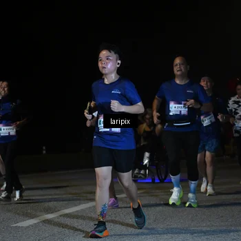 Runner Photo 7570913