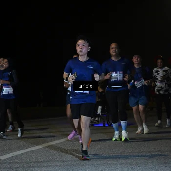 Runner Photo 7570914