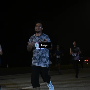 Runner Photo 7570941