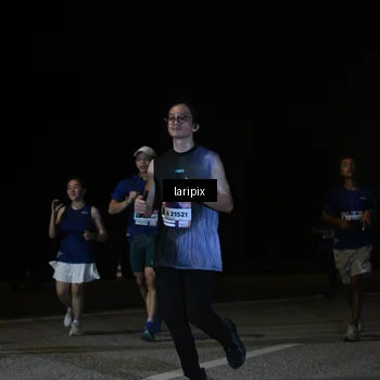 Runner Photo 7570945