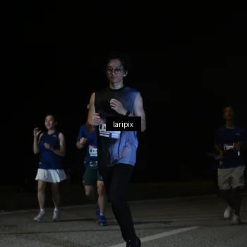 Runner Photo 7570950
