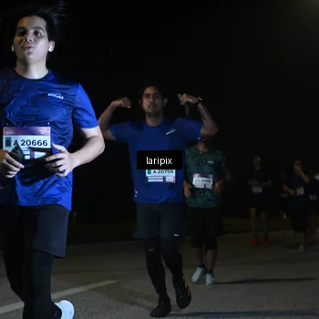 Runner Photo 7570970