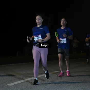 Runner Photo 7571006