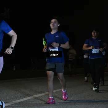 Runner Photo 7571012