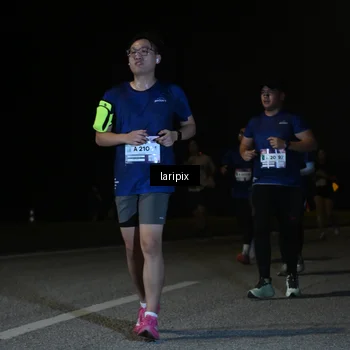 Runner Photo 7571013