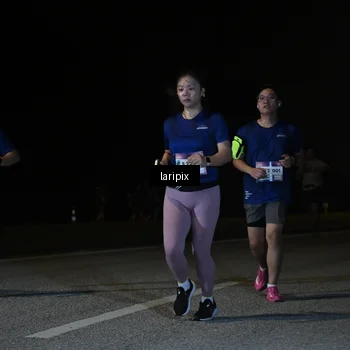 Runner Photo 7571014