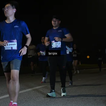 Runner Photo 7571019