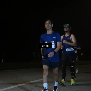 Runner Photo 7571034