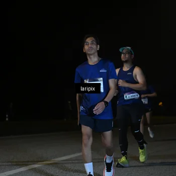 Runner Photo 7571037