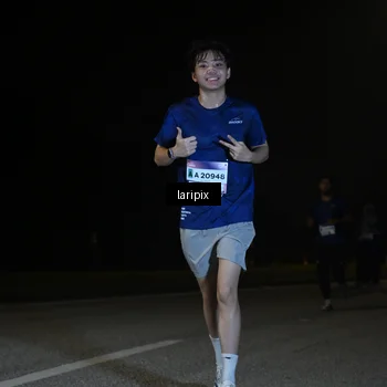Runner Photo 7571044