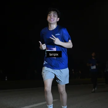 Runner Photo 7571046