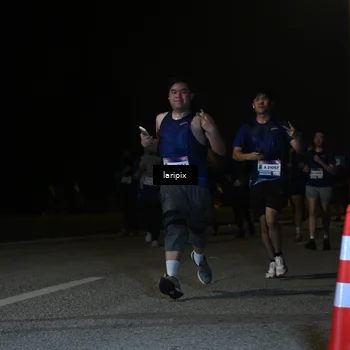 Runner Photo 7571051