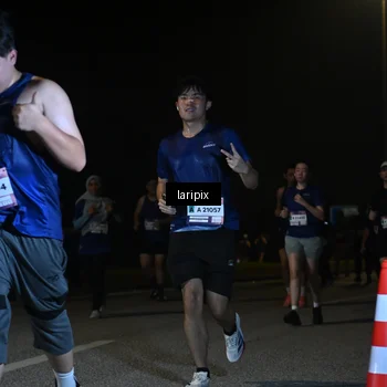 Runner Photo 7571061