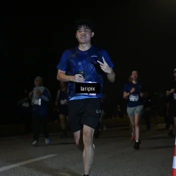 Runner Photo 7571067
