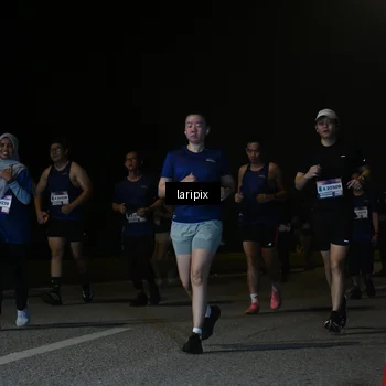 Runner Photo 7571071
