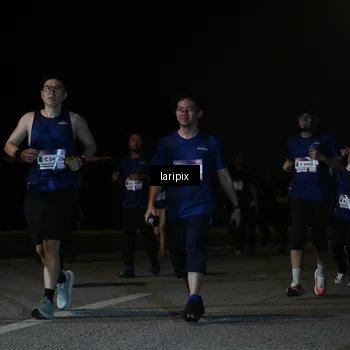 Runner Photo 7571089