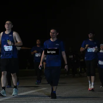Runner Photo 7571096