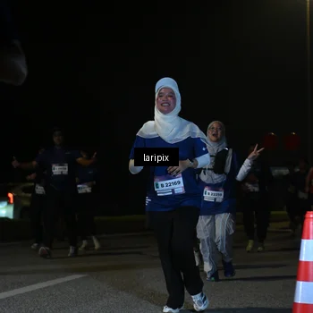 Runner Photo 7571117