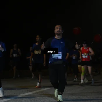 Runner Photo 7571137