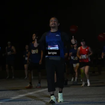 Runner Photo 7571143