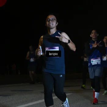 Runner Photo 7571165