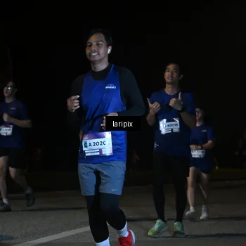 Runner Photo 7571172