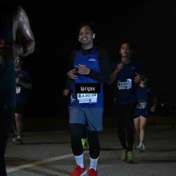 Runner Photo 7571173
