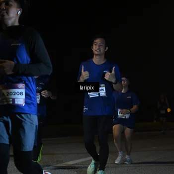 Runner Photo 7571174