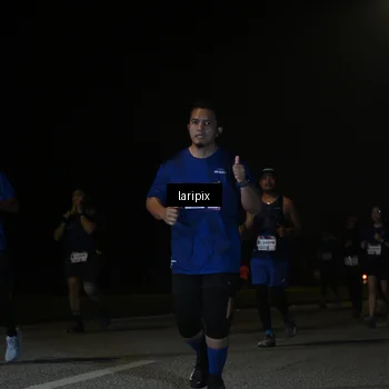 Runner Photo 7571189