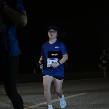 Runner Photo 7571191