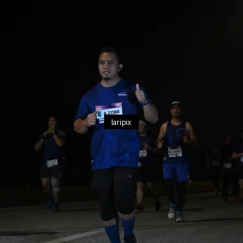 Runner Photo 7571198