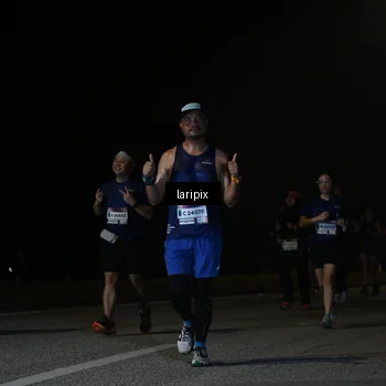 Runner Photo 7571199