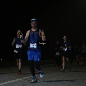 Runner Photo 7571201