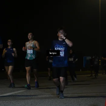 Runner Photo 7571215
