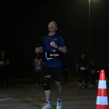 Runner Photo 7571227