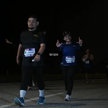 Runner Photo 7571250