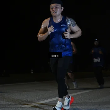 Runner Photo 7571263