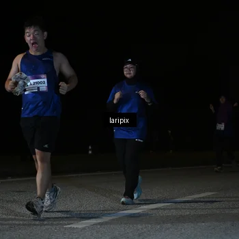 Runner Photo 7571268