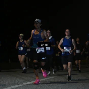 Runner Photo 7571287