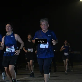 Runner Photo 7571291